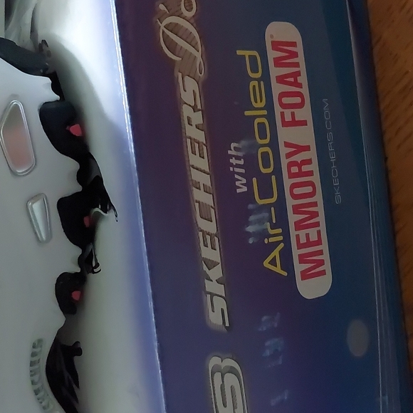 Sketchers  D'Lites Shoes Sz 6 - Picture 9 of 11